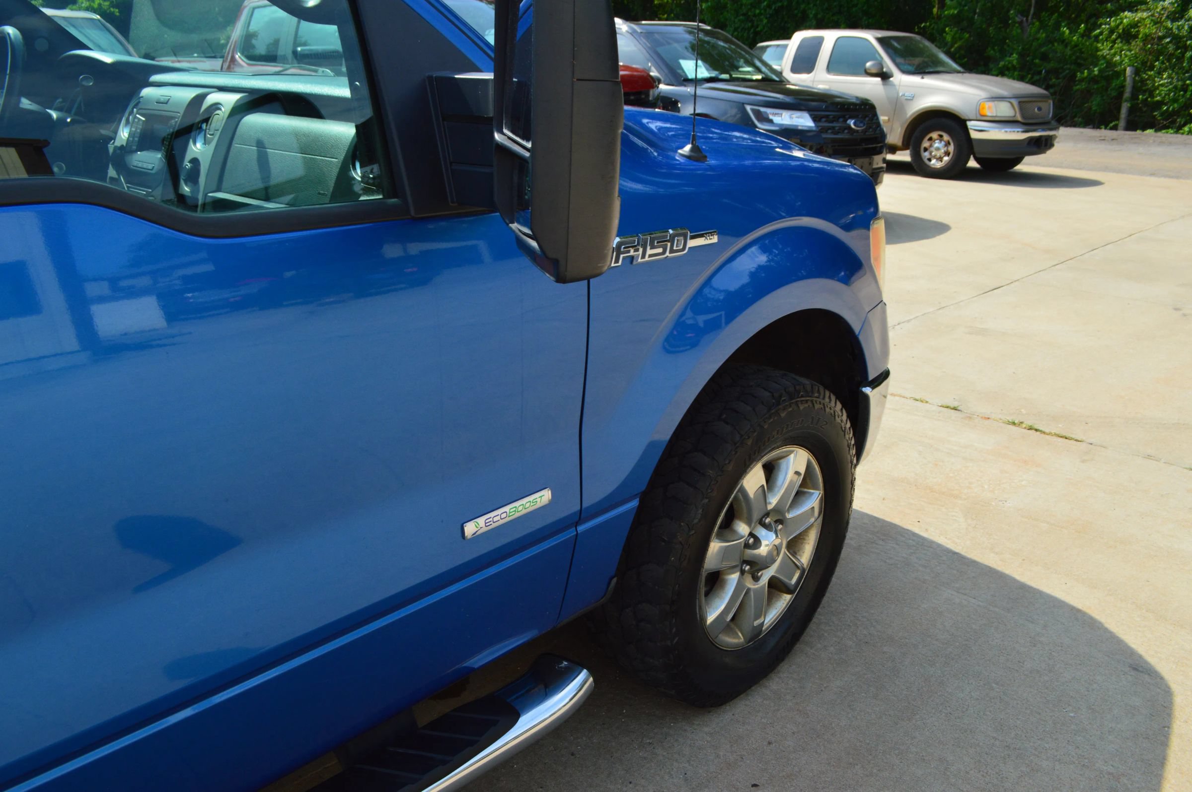 Used 2013 Ford F150 XLT w/ XLT Chrome Pkg AWD/4WD image 11
