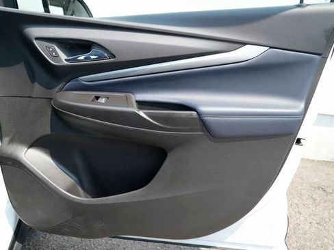 Used 2022 Chevrolet Bolt EUV Premier image 31