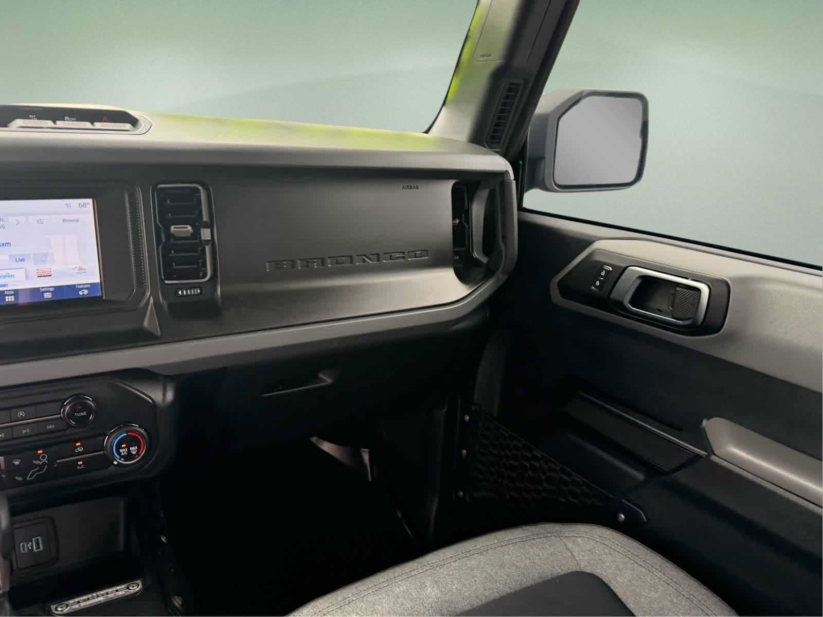 Used 2022 Ford Bronco 4-Door AWD/4WD image 25