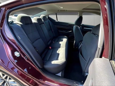 Used 2023 Nissan Altima 2.5 SV w/ SV Premium Package FWD image 24