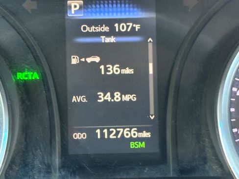 Used 2018 Toyota Camry SE w/ Moonroof Package FWD image 14
