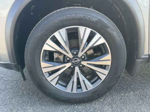 Certified 2023 Nissan Rogue SV w/ SV Premium B Package image 9