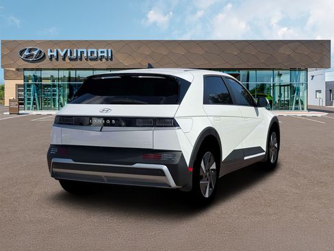 New 2026 Hyundai Ioniq 5 SEL AWD/4WD image 7