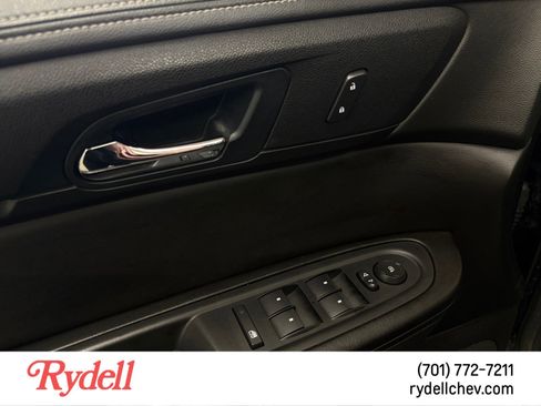 Used 2016 GMC Acadia SLE AWD/4WD image 11