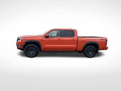 New 2025 Nissan Frontier PRO-4X w/ Pro Convenience Package