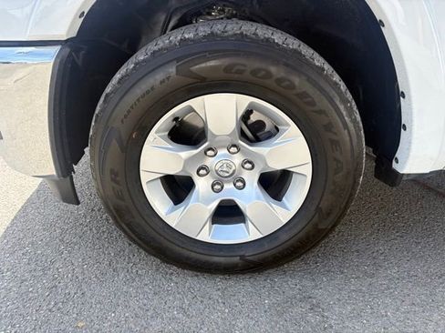 Used 2025 RAM 1500 Big Horn AWD/4WD image 13