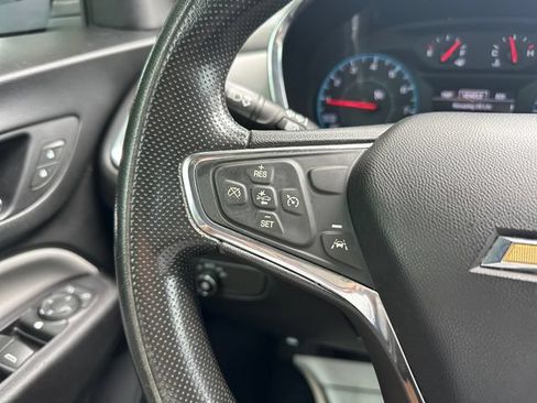 Used 2020 Chevrolet Equinox LS w/ LS Convenience Package FWD image 22