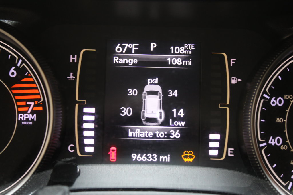 Used 2020 Jeep Cherokee Latitude FWD image 13