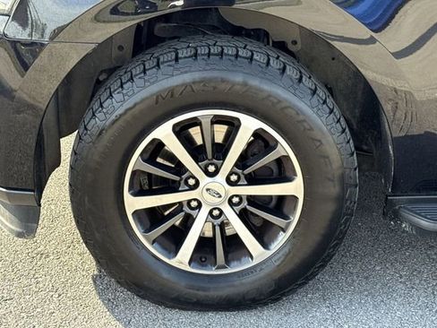 Used 2019 Ford Expedition Max XLT AWD/4WD image 24