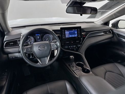 Used 2024 Toyota Camry SE FWD image 21