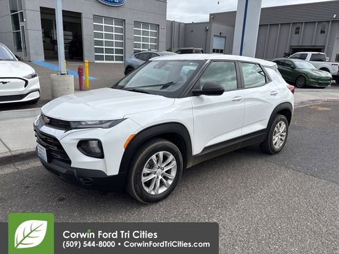 Used 2021 Chevrolet TrailBlazer LS image 1