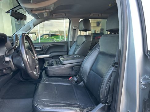 Used 2018 Chevrolet Silverado 1500 LT image 16