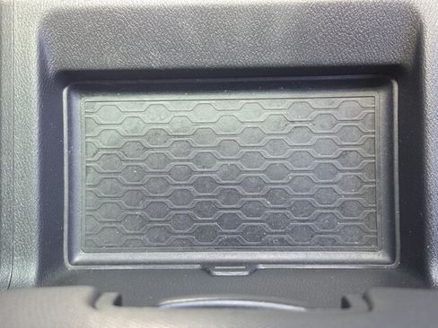 Used 2023 Nissan Frontier SV w/ SV Convenience Package RWD image 22
