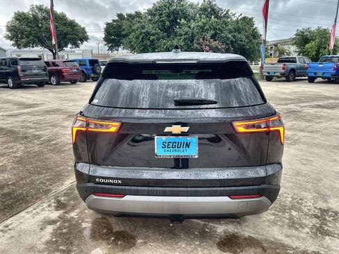 Certified 2026 Chevrolet Equinox LT FWD image 31