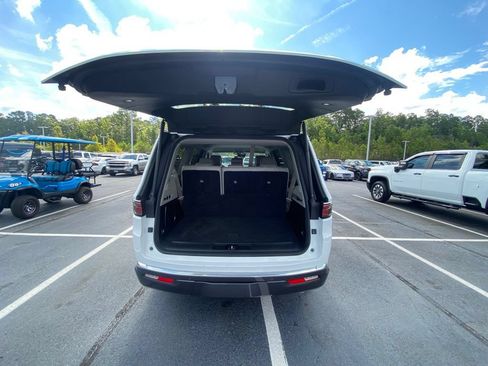 Used 2022 Jeep Wagoneer Series I w/ Convenience Group I RWD image 27