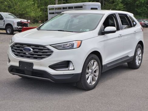Used 2022 Ford Edge Titanium w/ Equipment Group 301A AWD/4WD image 3