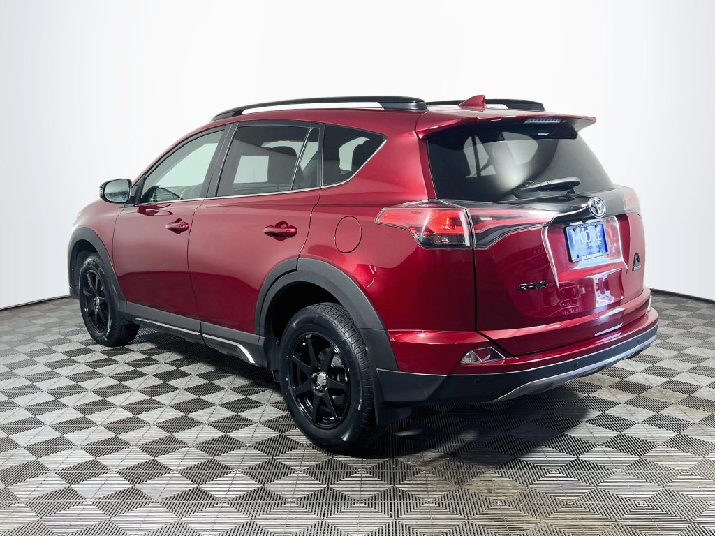 Used 2018 Toyota RAV4 Adventure AWD/4WD image 5
