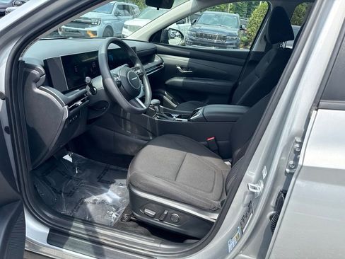 Used 2026 Hyundai Tucson SEL FWD image 3