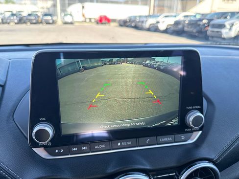 Used 2025 Nissan Sentra SV FWD image 22