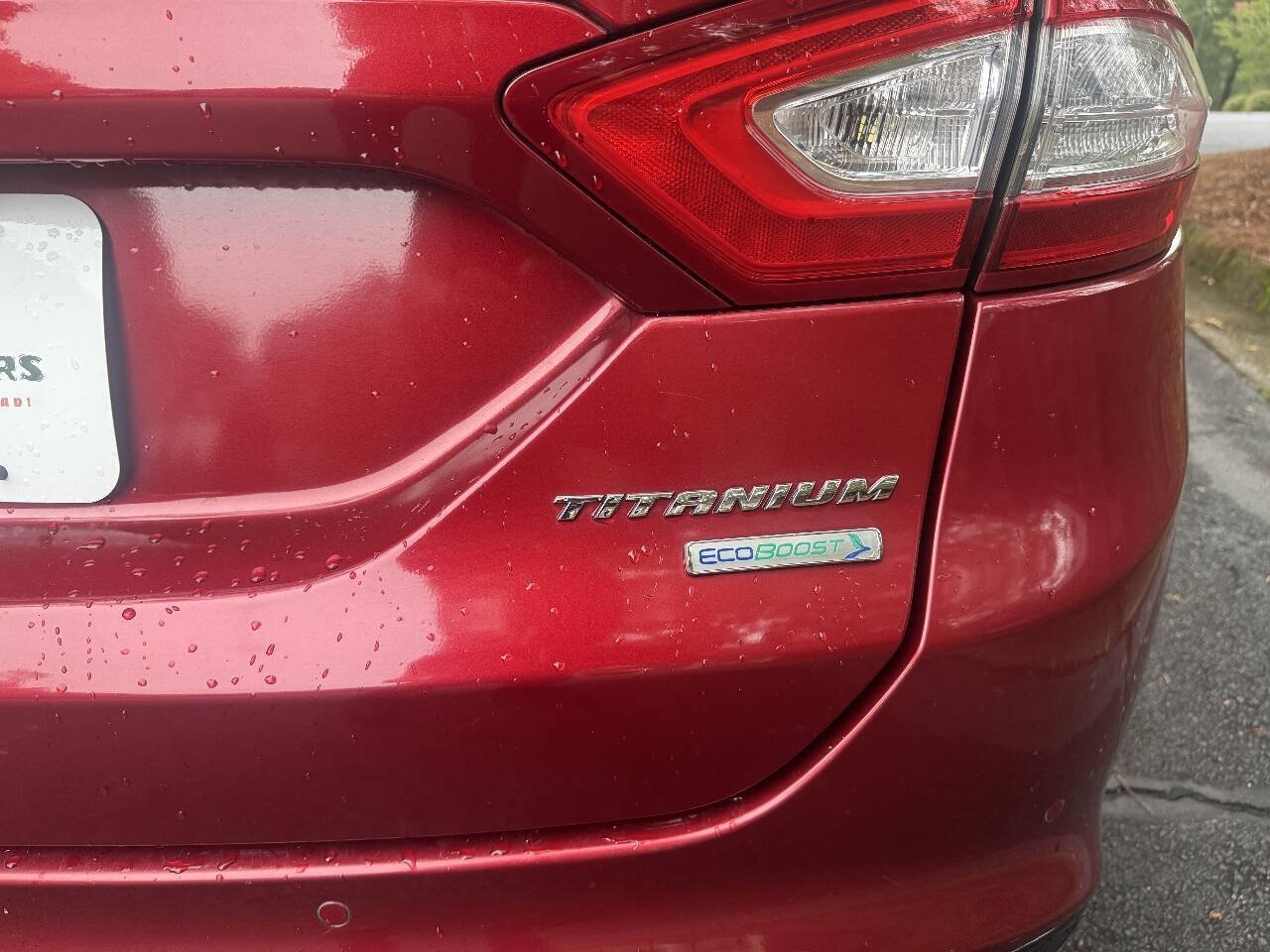 Used 2015 Ford Fusion Titanium FWD image 4