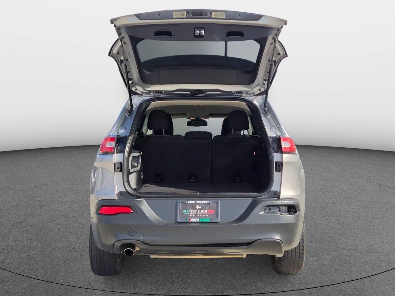 Used 2014 Jeep Cherokee Latitude FWD image 7