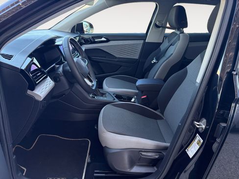 Certified 2023 Volkswagen Taos S FWD image 19