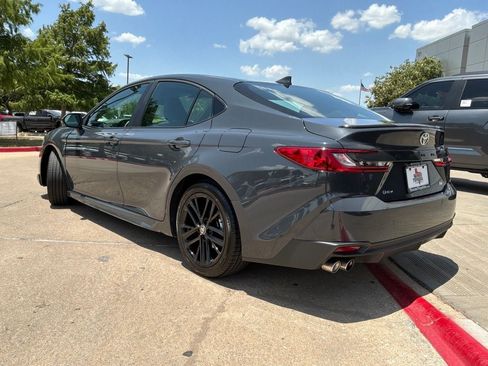 Used 2026 Toyota Camry SE FWD image 8