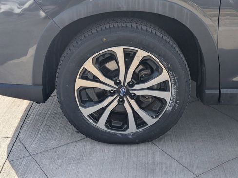 Used 2019 Subaru Forester Limited w/ Popular Package #3 image 12