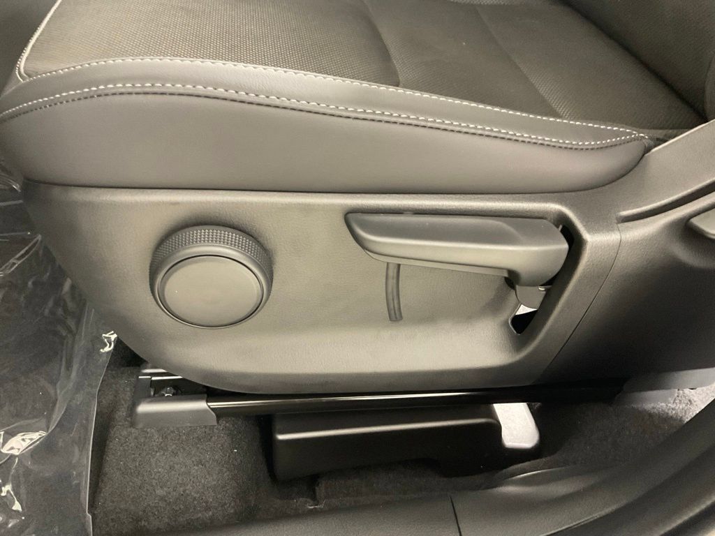 New 2026 MAZDA CX-5 Select AWD/4WD image 25