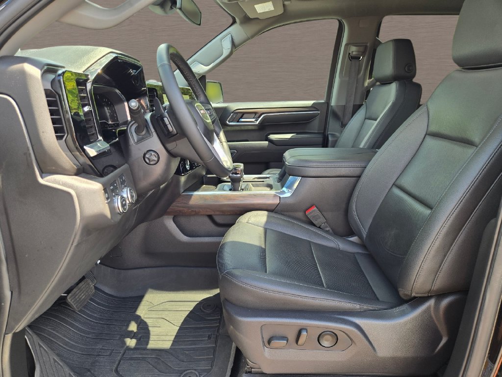 Used 2024 GMC Sierra 1500 SLT AWD/4WD image 22
