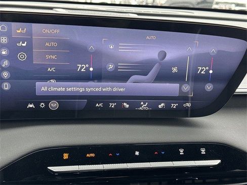 New 2026 Buick Enclave Sport Touring w/ Power Package image 19