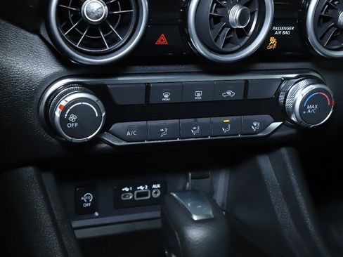 Certified 2024 Nissan Sentra SV image 28