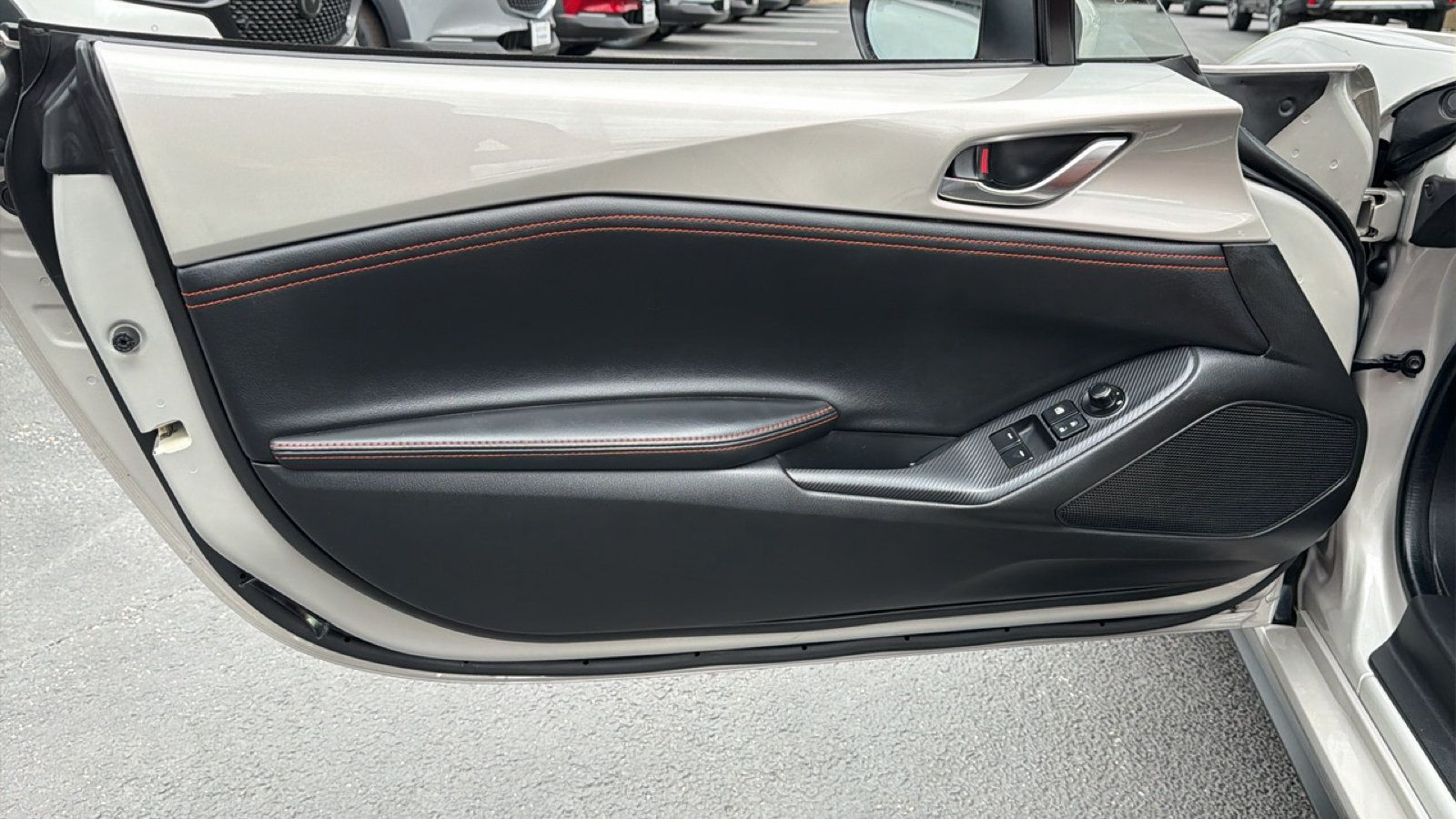 Used 2023 MAZDA MX-5 Miata Grand Touring RWD image 15