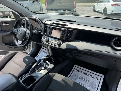 Used 2018 Toyota RAV4 XLE FWD image 14