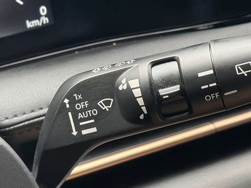Certified 2024 Nissan Ariya FWD image 27