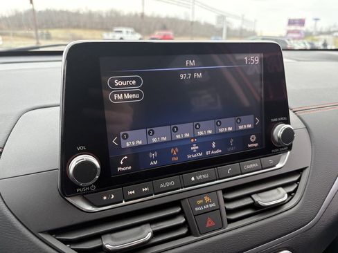 Used 2021 Nissan Altima 2.5 SR w/ SR Premium Package image 39