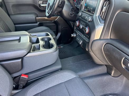 Used 2022 Chevrolet Silverado 1500 RST AWD/4WD image 16