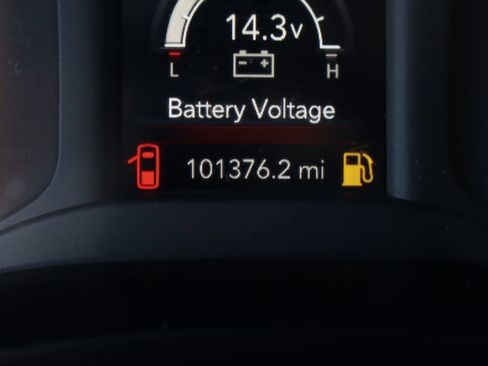 Used 2022 RAM 3500 Big Horn image 25