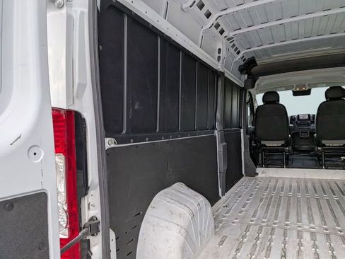 Used 2023 RAM ProMaster 2500 FWD image 14