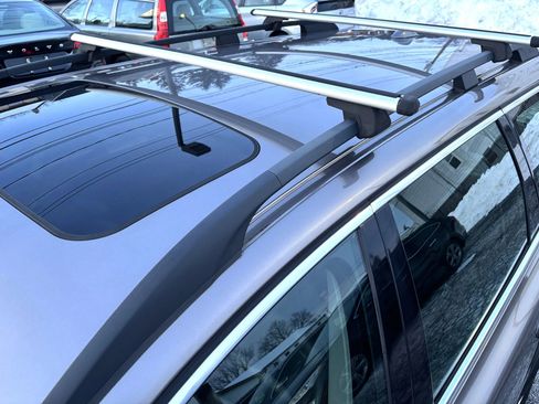 Used 2011 Volvo XC70 3.2 image 32