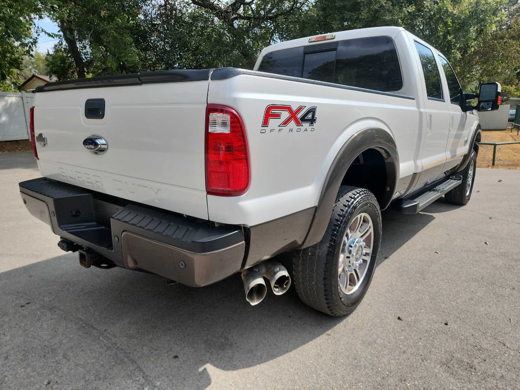 Used 2016 Ford F250 King Ranch w/ FX4 Off-Road Package AWD/4WD image 12