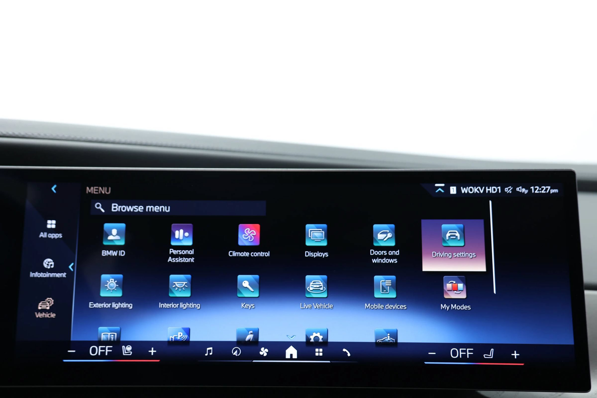 Used 2025 BMW 740i RWD image 37