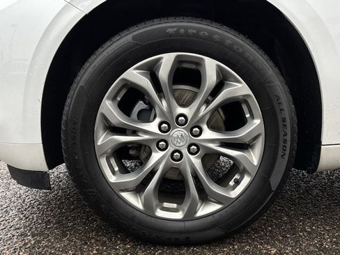 Used 2020 Buick Enclave Avenir w/ Avenir Technology Package image 27