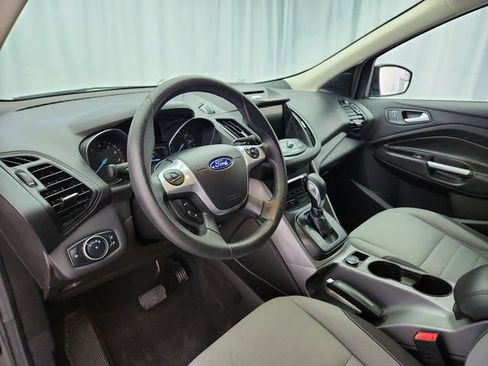 Used 2016 Ford Escape SE w/ Equipment Group 201A AWD/4WD image 9