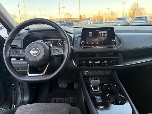Used 2023 Nissan Rogue SV image 19