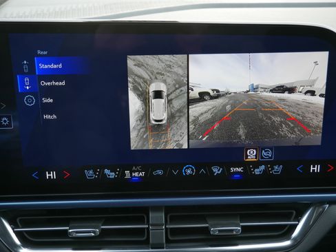 New 2026 Chevrolet Equinox EV LT image 10