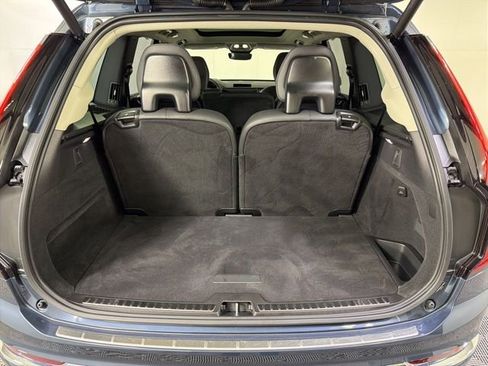 Certified 2025 Volvo XC90 T8 Ultra w/ Protection Package Premier AWD/4WD image 33