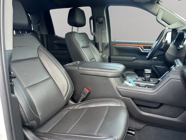 Used 2023 GMC Sierra 1500 Denali w/ Technology Package AWD/4WD image 24
