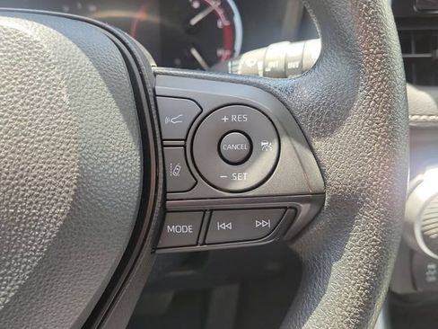 Used 2025 Toyota RAV4 XLE w/ Convenience Package FWD image 21