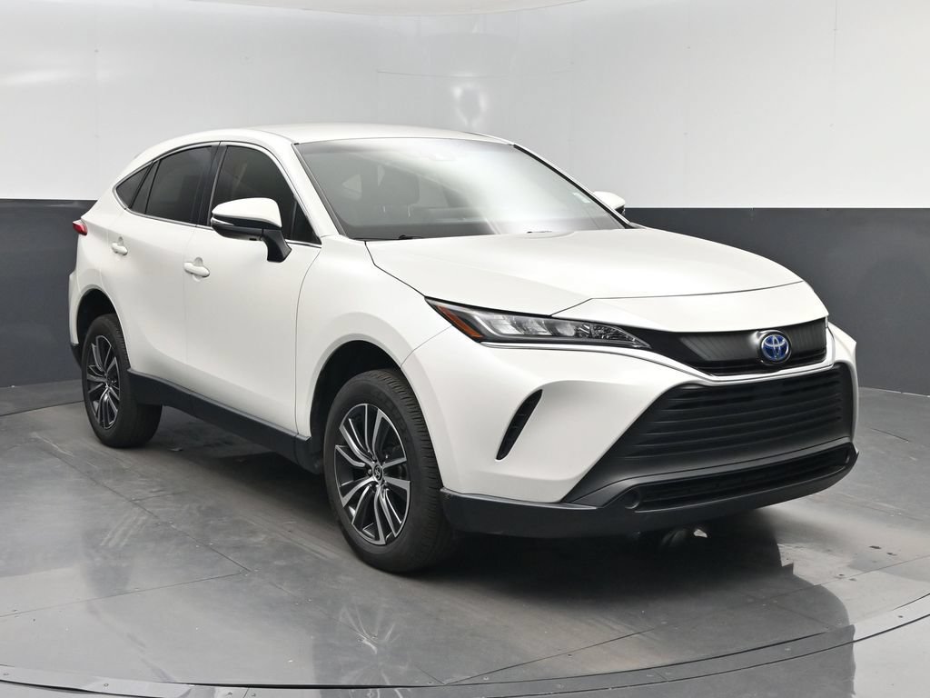 Used 2022 Toyota Venza LE AWD/4WD image 8
